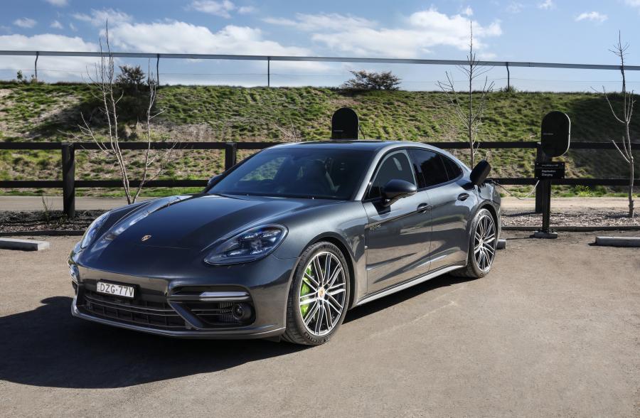  Porsche Panamera Turbo S E-Hybrid (971) 2017 года  (AU) (фото 1 из 11)